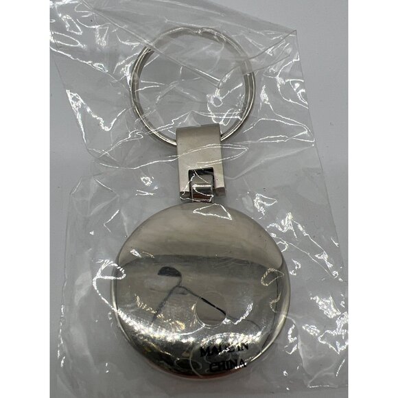 Silver Round Metal Keychain With Polished Finish & Engraving Space - Picture 3 of 4